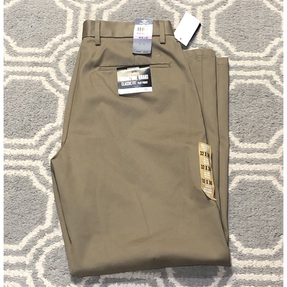 Dockers Signature Khaki Classic Fit Mens 32x30 Flat Front NWT Wrinkle Free